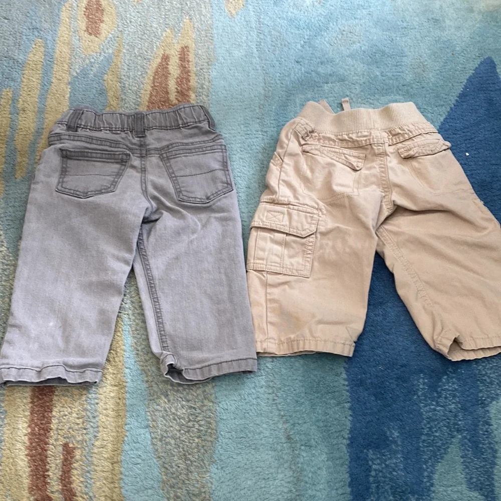 Set of Carter’s 9-12 month pants